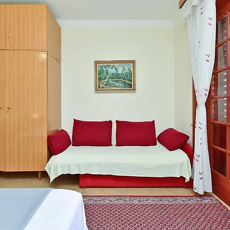 Nada 2451 * Fažana