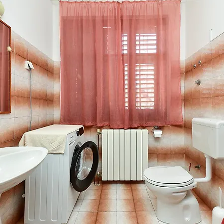 Nada 2451 Apartmán *