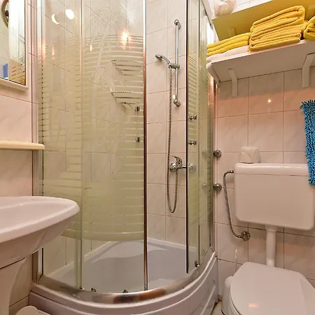 Nada 2451 Apartment *