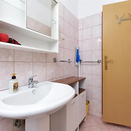 Apartman Nada 2451