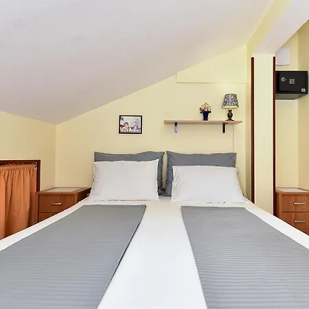 Nada 2451 Apartmán Fažana